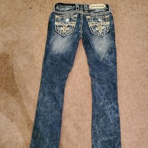Rock revival Jean's